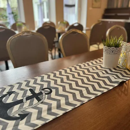 Goscinne & Przemyk בית אירוח *